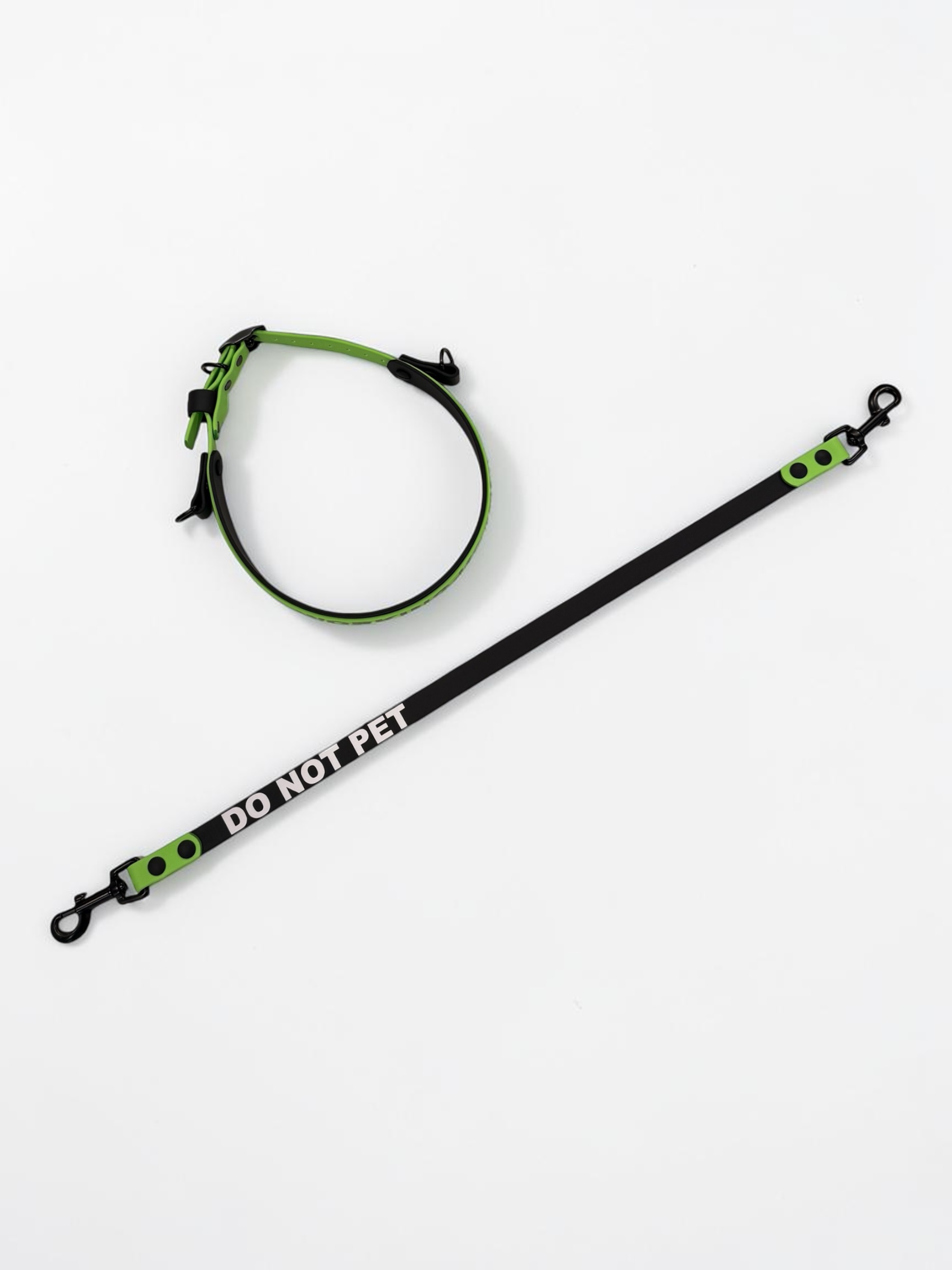 Item: Custom 2-layer collar with detachable handle | Width: Collar is 1 in & 5/8 in, handle is 5/8 in | Colors: Black base with Green (525) accent | Hardware: black | Custom: Integrated control handle for extra grip or quick grab, HTV details on collar and handle