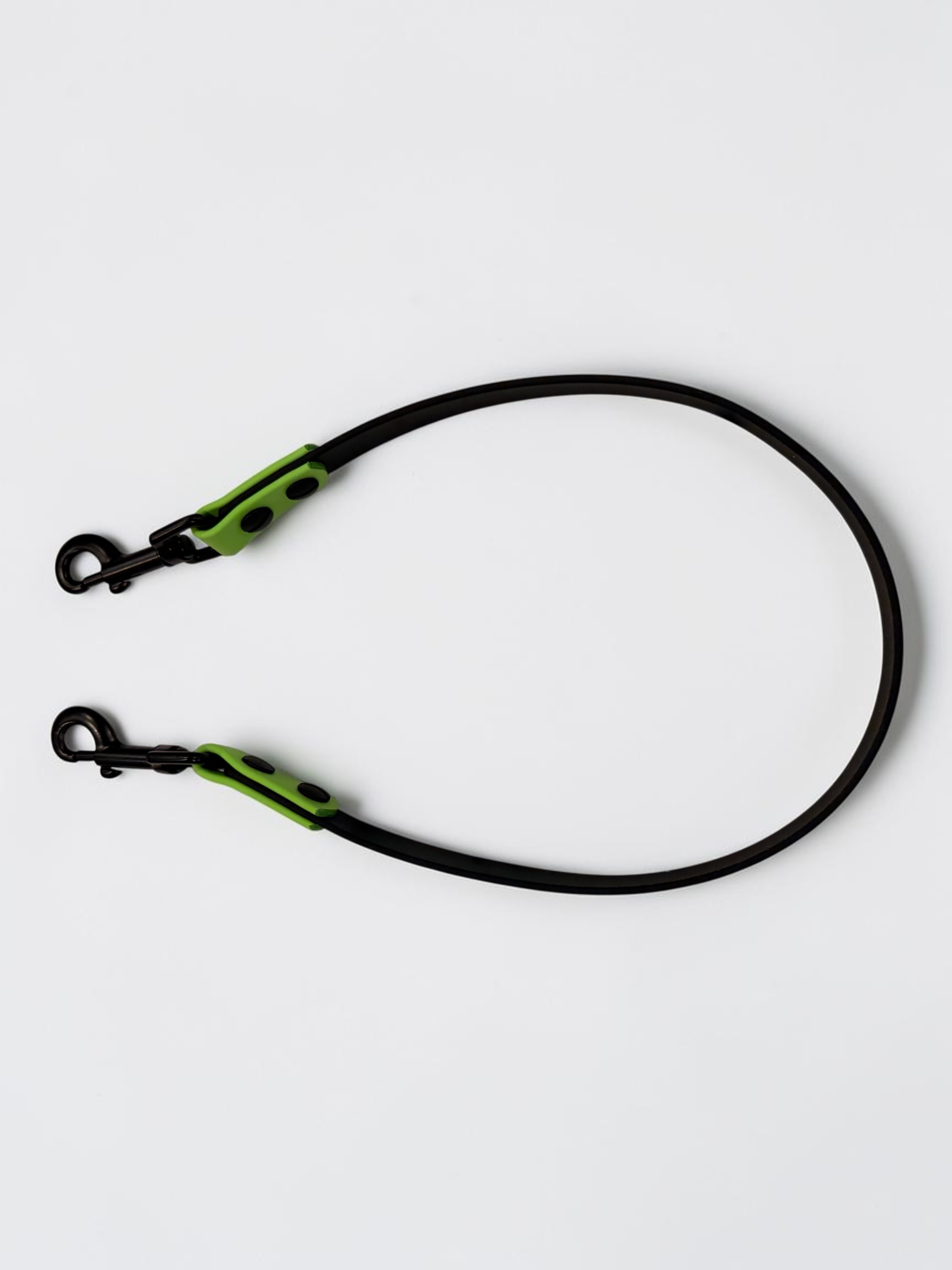 Item: Detachable Handle for Two Layer Collar | Width: 5/8 in | Colors: Black base with Green (525) accent | Hardware: black | Custom: HTV details